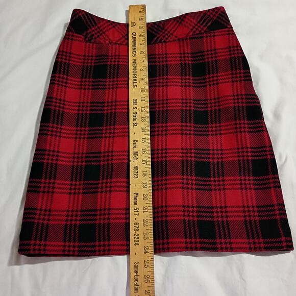 L.L.Bean Buffalo Plaid Wool-Blend 10 Fully-Lined Mini-Skirt Favorite Fit - Picture 6 of 9